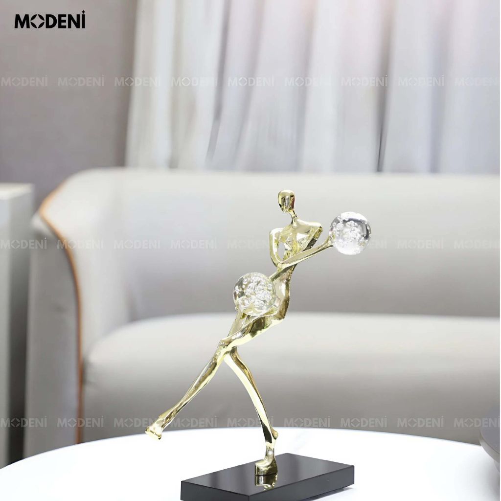 Tượng Trang Trí Solora Cô Gái Nghệ Thuật – Hình Khối Độc Đáo – Decor Bàn Kệ Hiện Đại Sang Trọng