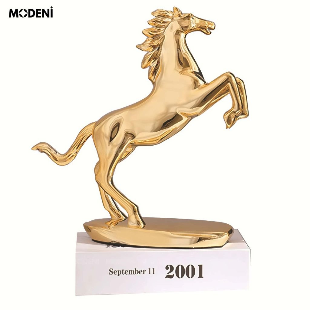 Tượng Trang Trí Ngựa Đứng Valios Gold – Tượng Decor Ngựa Vàng Cao Cấp – Thiết Kế Sang Trọng Tinh Tế – Phù Hợp Decor Kệ Tủ, Bàn Làm Việc, Không Gian Hiện Đại