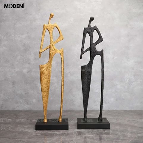 Tượng trang trí Aurum dáng người nghệ thuật trên bàn console