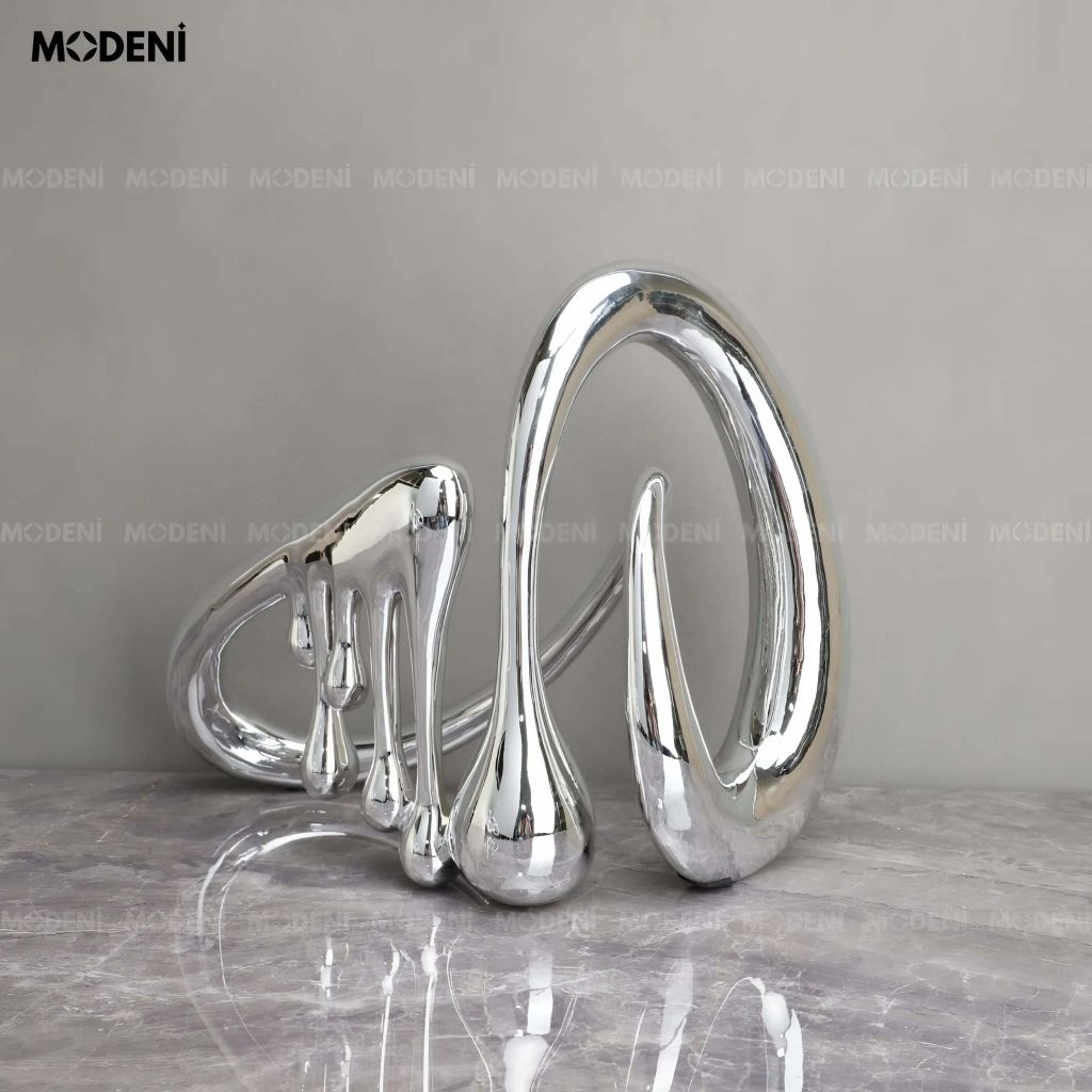 Tượng Trang Trí Glint Silver – Tác Phẩm Nghệ Thuật Ánh Bạc Độc Bản – Thiết Kế Uốn Lượn & Giọt Chảy – Phù Hợp Decor Kệ Tủ, Bàn Sofa Hiện Đại