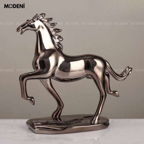 Tượng trang trí Ravix Black dáng chạy đầy năng lượng