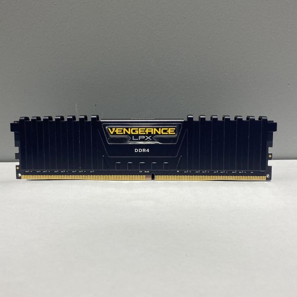  Ram DDR4 Corsair 8G/2666 Vengeance LPX (CMK8GX4M1A2666C16) Hàng Cũ BH 1 Tháng 