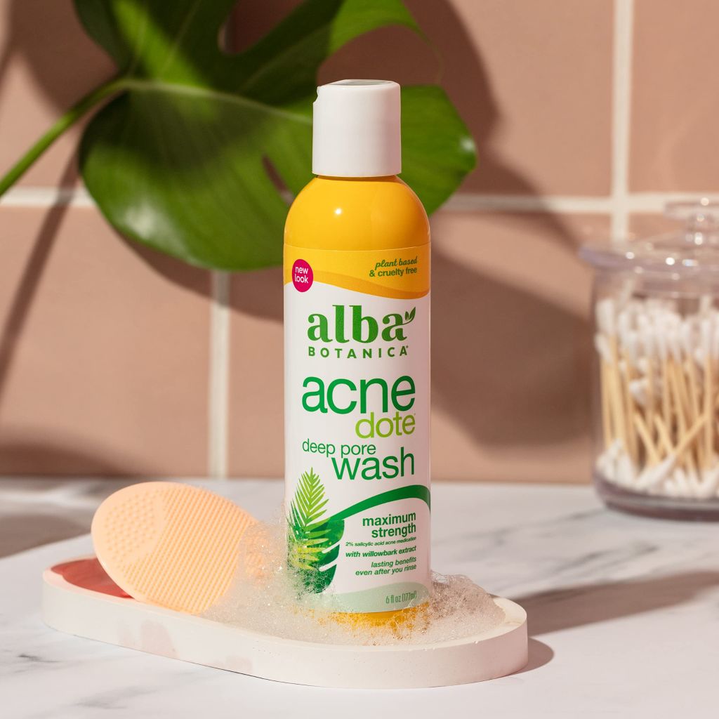 Sữa rửa mặt da dầu mụn Alba Botanica Acne Dote Deep Pore Wash 177mL