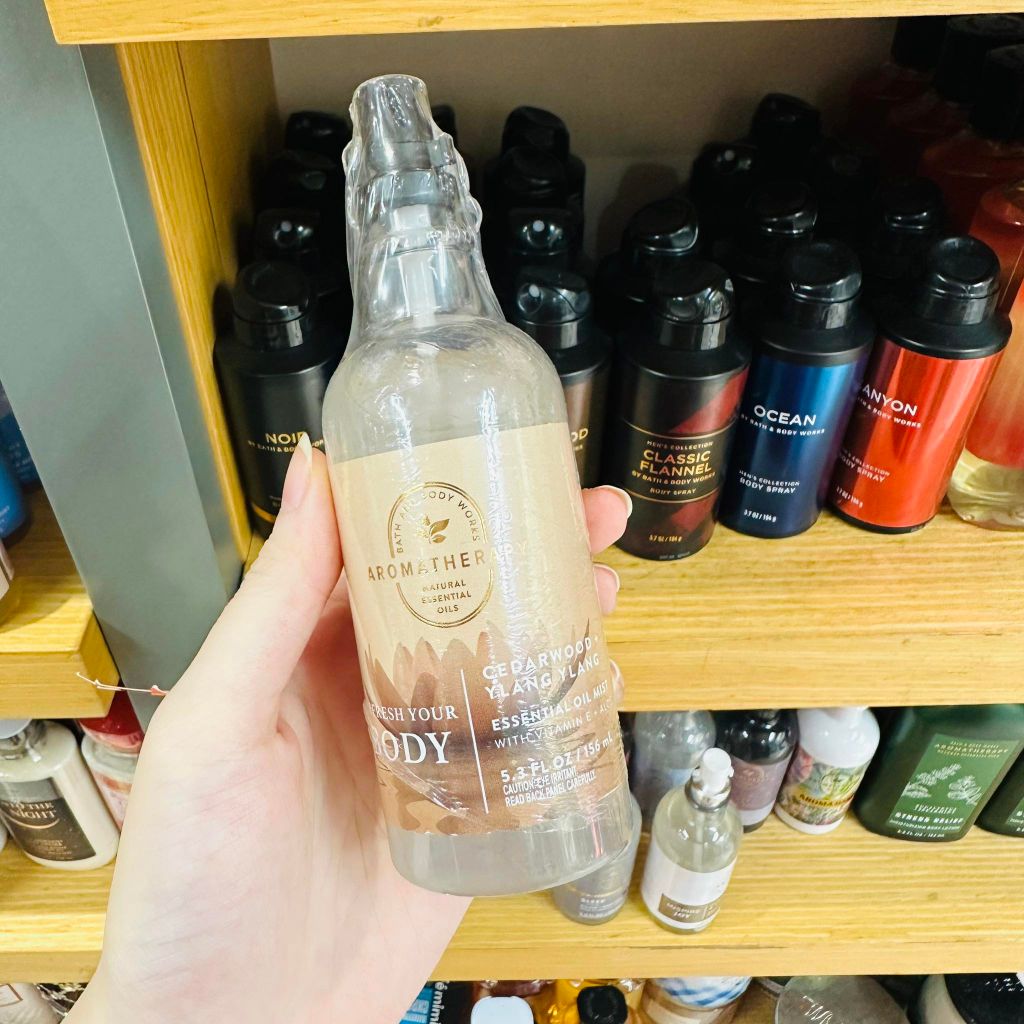 Xịt gối Bath & Body Works Pillow Mist Essential Oil Mist 156mL