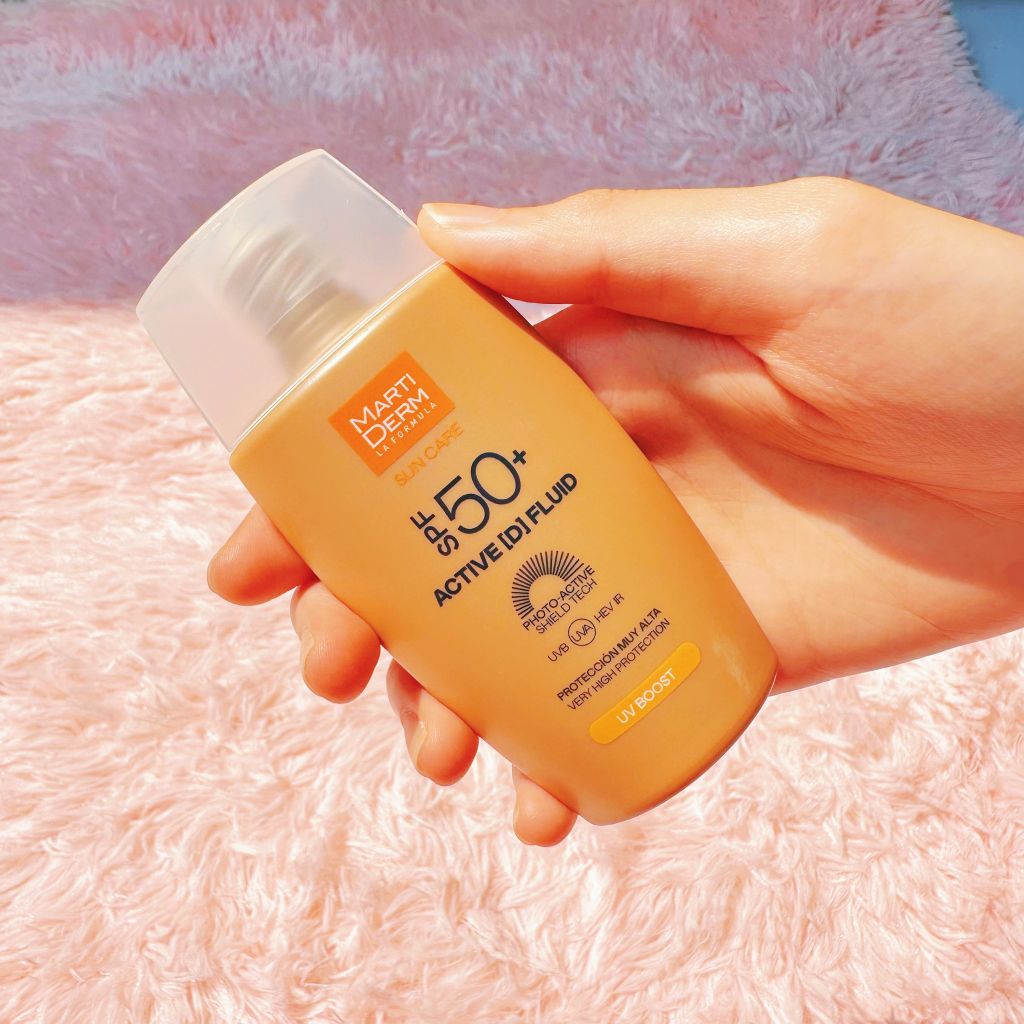 Kem chống nắng quang phổ rộng bảo vệ cường độ cao MartiDerm Active [D] Fluid SPF 50+ 50mL