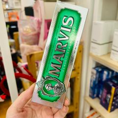 Kem đánh răng Marvis CLASSIC STRONG MINT Toothpaste 85mL