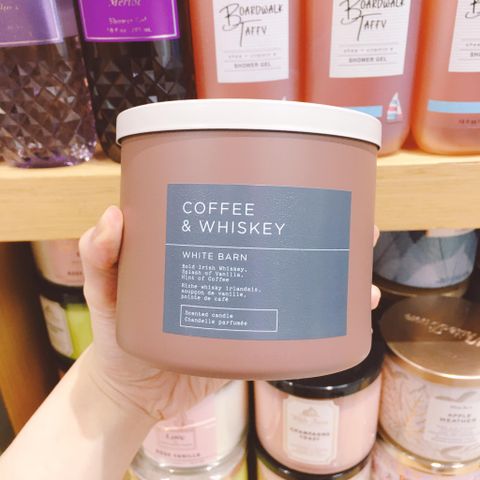 Nến thơm 3 bấc Bath & Body Works Coffee & Whiskey 411g