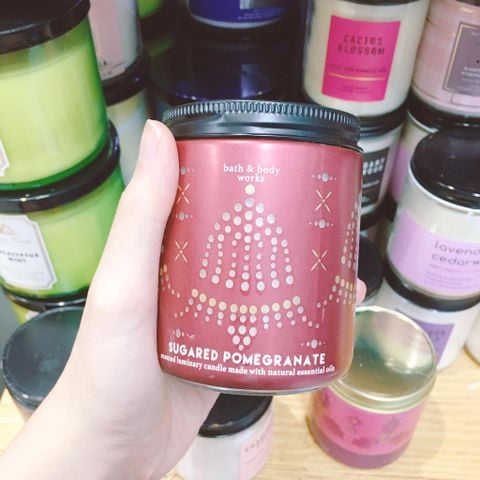 Nến thơm 1 bấc Bath & Body Works Sugared Pomegranate 198g