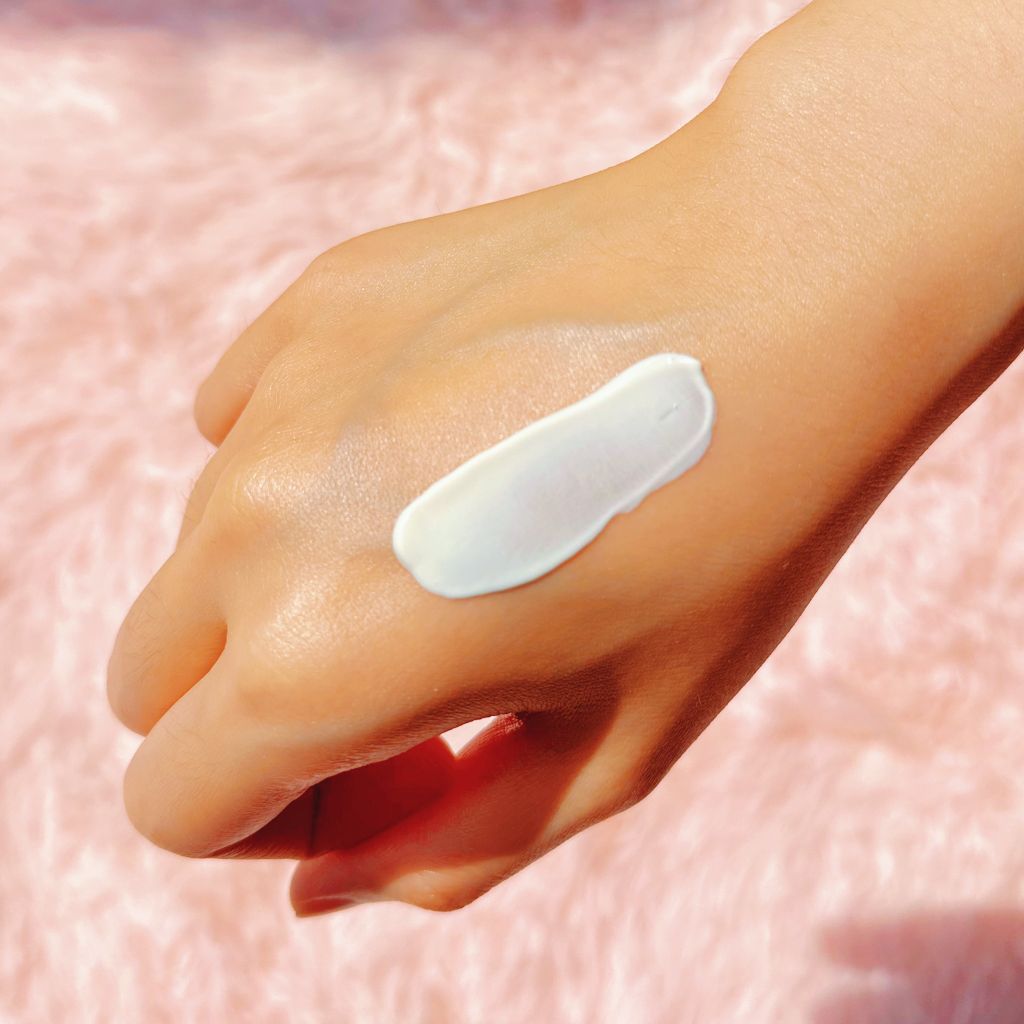 Kem chống nắng hỗ trợ chống lão hóa Neutrogena Age Shield Face Oil-Free Sunscreen SPF 70 88mL