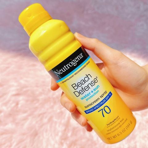 HSD 6.2027 Xịt chống nắng đi biển Neutrogena Beach Defense Water+Sun Sunscreen Spray SPF 70 184g