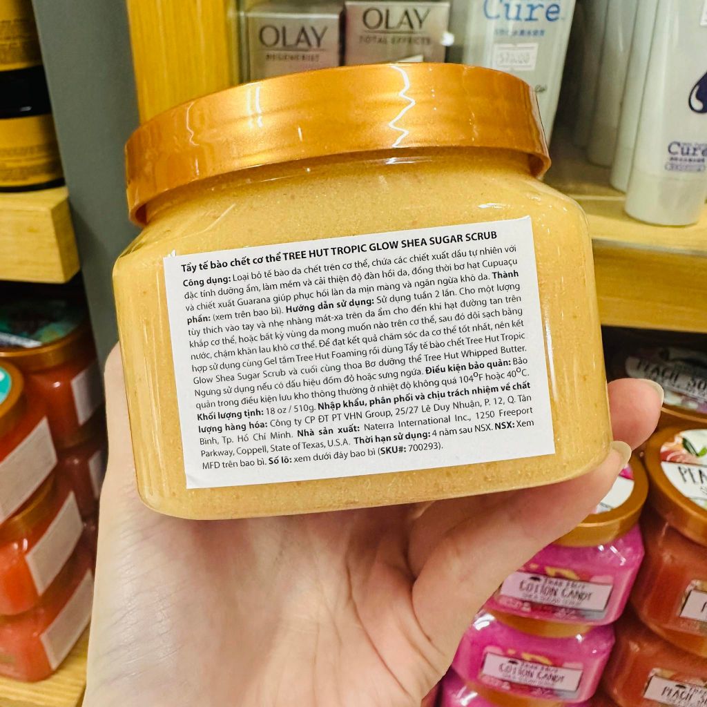 Tẩy tế bào chết cơ thể hương hạnh nhân Tree Hut Shea Sugar Scrub TROPIC GLOW 510g