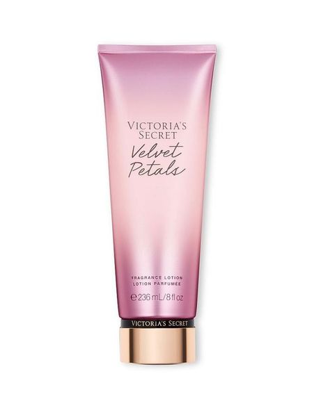 Sữa dưỡng thể Victoria's Secret Body Lotion VELVET PETALS 236mL