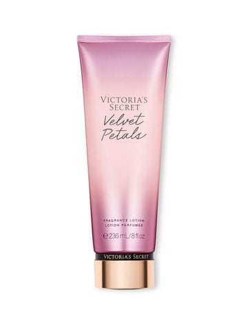 Sữa dưỡng thể Victoria's Secret Body Lotion VELVET PETALS 236mL