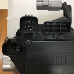Cụm điều khiển ABS Toyota Land Cruiser đời 1998-2007 mã 4705060053