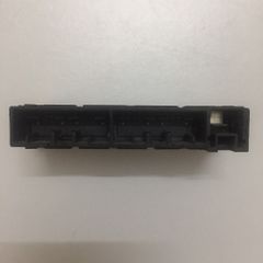 DƠ LE XI NHAN TOYOTA VIOS 82641-47020, 8264147020