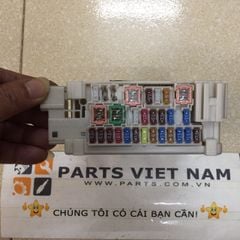 HỘP CẦU CHÌ TRONG XE TOYOTA VIOS ĐỜI 2014-2016 AT 82730-0D680, 827300D680