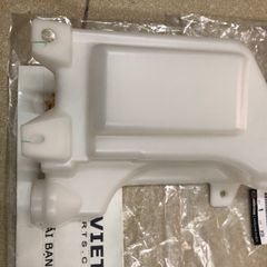 BÌNH NƯỚC RỬA KÍNH FORD EVEREST, RANGER UR5667481