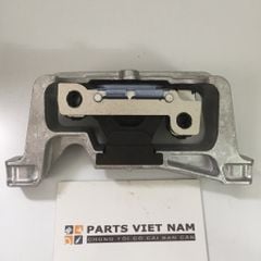 Cao su chân máy Mercedes GLA200 đời 2016. Mã A2462400000, A 246 240 00 00