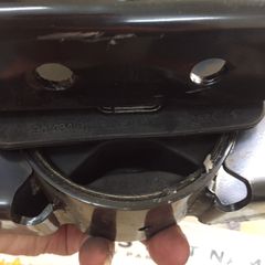 CHÂN MÁY TRÁI DEAWOO MATIZ 3 P96484907