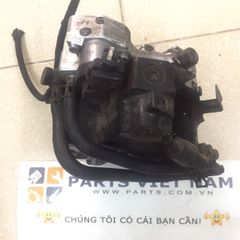 Bơm cao áp Santafe 2.2 động cơ D4EB máy dầu đời 2006 - 2008. Hàng tháo xe nhập Hàn Quốc. Mã 3310027400, 33100-27400, Bosch 0445010121