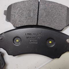 Má phanh trước Ford Everest 2012 xịn