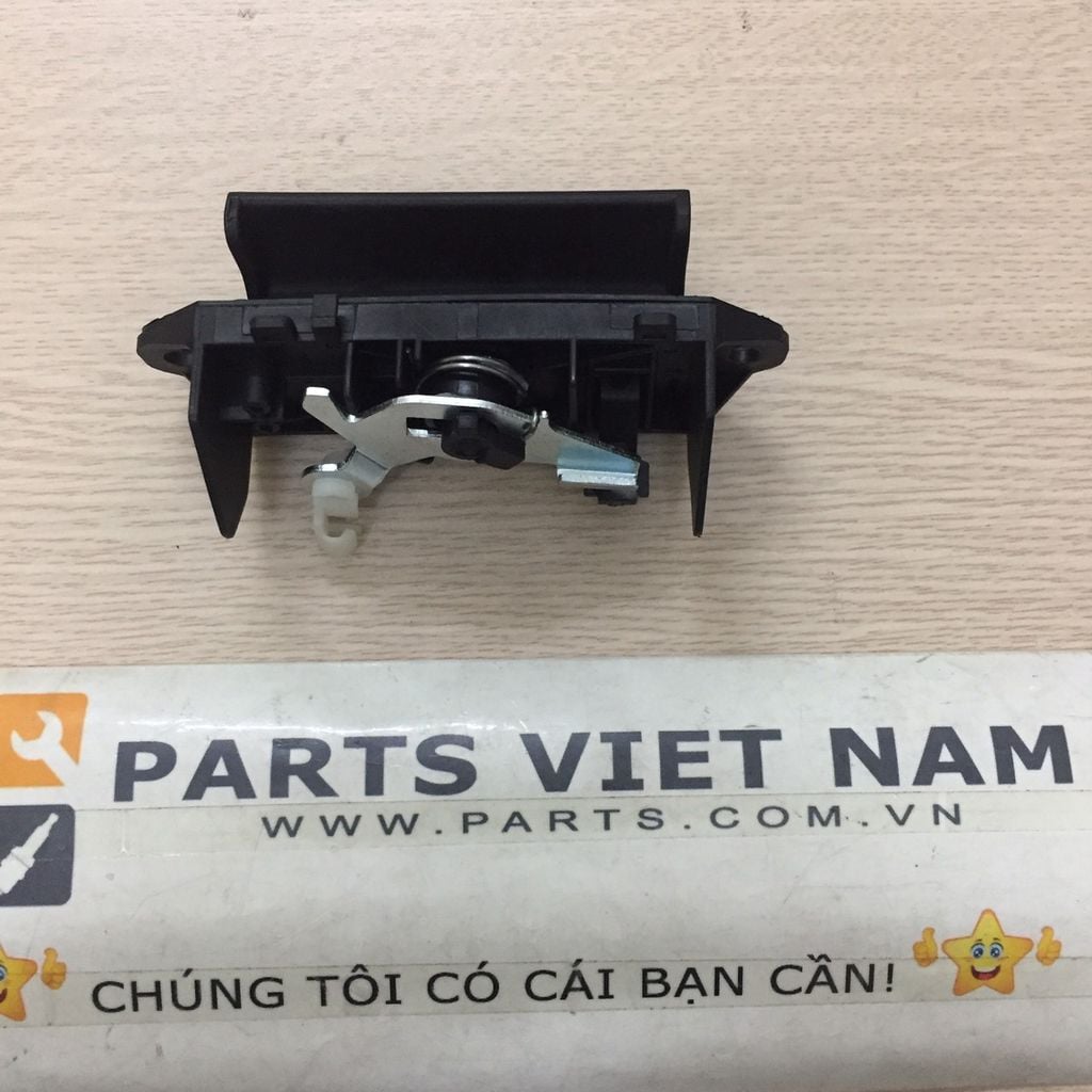 TAY MỞ CỬA HẬU TOYOTA HIACE ĐỜI 2010 6902326040, 69023-26040