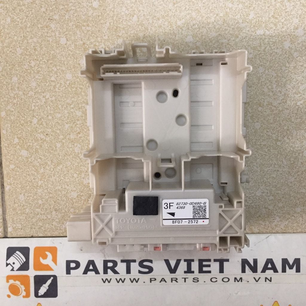 HỘP CẦU CHÌ TRONG XE TOYOTA VIOS ĐỜI 2014-2016 AT 82730-0D680, 827300D680