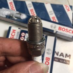 Bugi BMW X3, X5 2005-2010 mã 242236562
