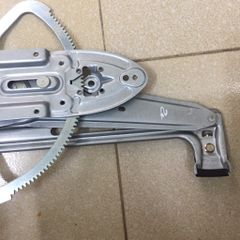 COMPA NÂNG KÍNH TRƯỚC BÊN PHỤ FORD FORCUS