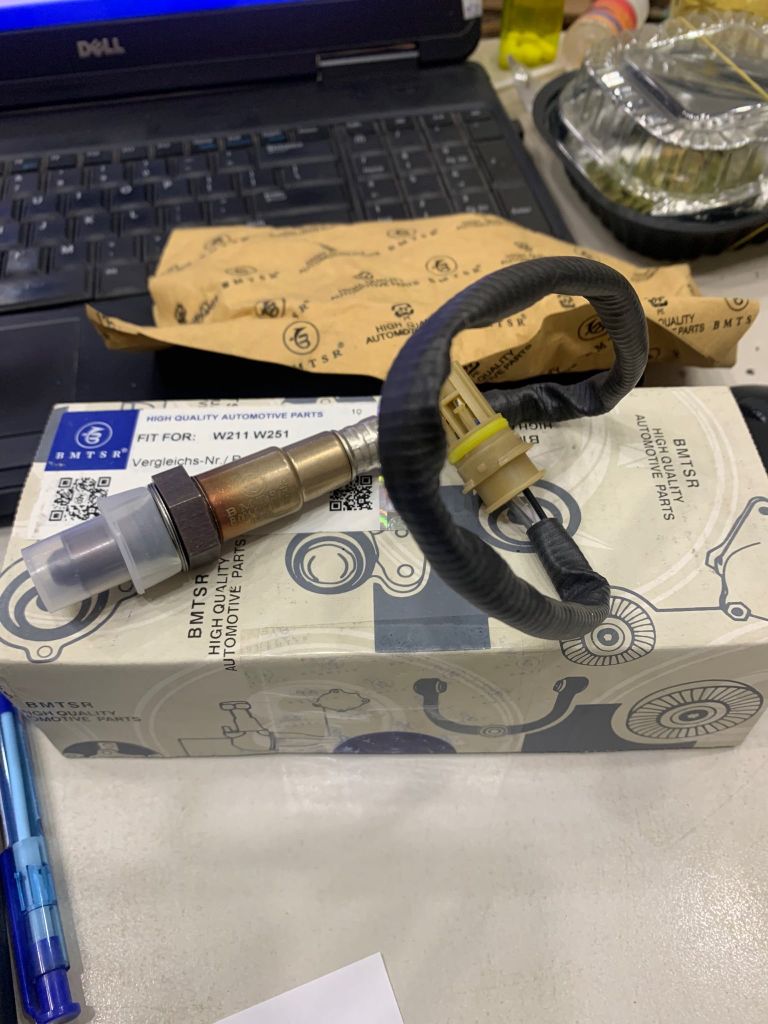 Cảm biến Oxy Mer E240 W211, W251 đời 2005 A0015407617