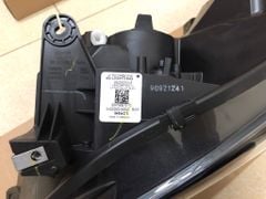 ĐÈN PHA BÊN LÁI KHÔNG LED CHEVROLET COROLADO ĐỜI 2017 84594273