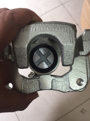 Cụm Phanh Sau Bên Phụ Honda Civic 2.0 Đời 2010. Hàng cao cấp. Mã 43018-SNA-A01