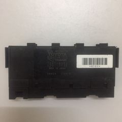 DƠ LE XI NHAN TOYOTA VIOS 82641-47020, 8264147020