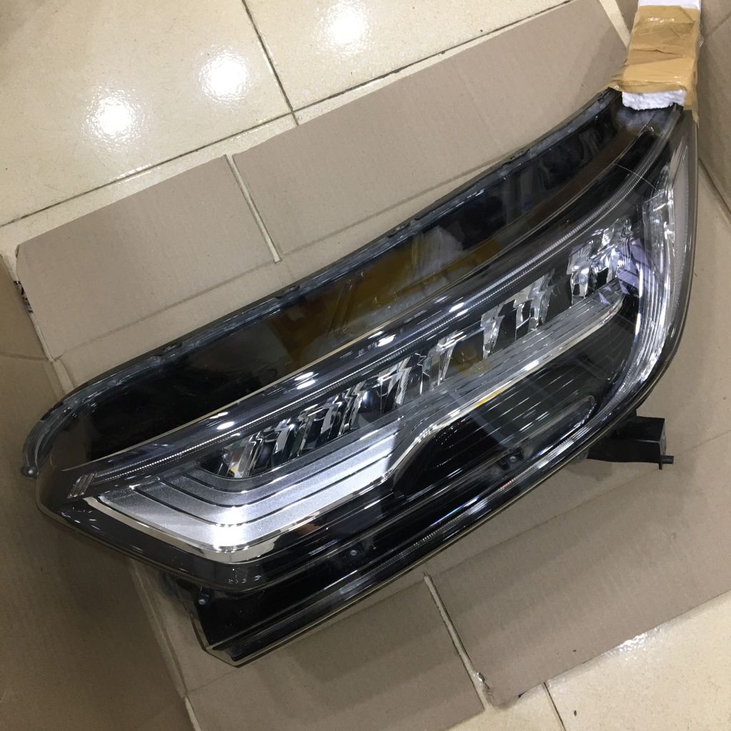 Đèn pha bên lái xe Honda CRV 2018-2021 bản led (Đen, Nhựa) mã D-121220-28