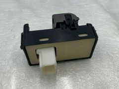 Công tắc lên xuống kính Lexus LS460, LS600HL 2008 - 2012 xin 84810-50020, 84810-50020