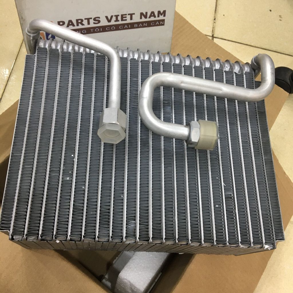 Dàn ( giàn ) lạnh điều hòa Toyota Crown 3.0 đời 1991 - 1999. Hàng Taiwan cao cấp đặt hàng 1 ngày. Mã 88501-30880, 8850130880