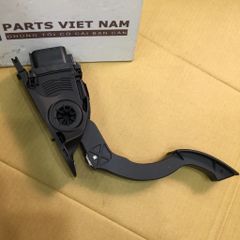 Chân ga Focus 2005-2012 xin mã 4M519F836CL