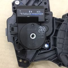Mô tơ chia gió điều hòa kép Toyota Hilux, Fortuner, Innova, Camry 2007-2011 8710606161, 87106-06161