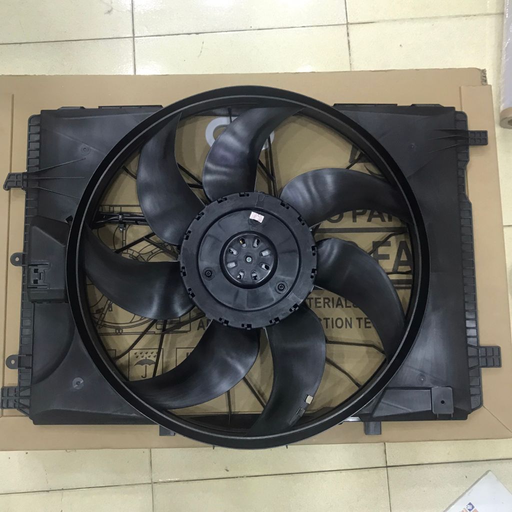 Cụm lồng quạt Mercedes E300, GLA 250, E250 W212 đời Frey 2008 - 2020 2049066802, 2045000293, 204500029328