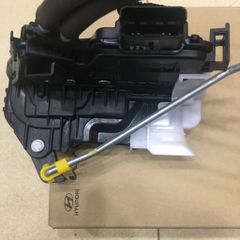 Cơ cấu ổ khóa cửa chính hãng cho Kia Cerato, Forte và Koup 2008-2011: Mã phụ tùng 814101M020 và 813101M040