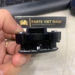 Phím bấm trên vô lăng Mercedes GLA CLA GLS GLE SL xịn A0999050600 A0999050700