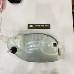 Bình nước phụ Mercedes W264, W176 CLA200, CLA250, GLA200, GLA250, hàng OEM. Mã A 246 500 00 49, A2465000049