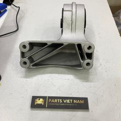 Chân máy sau, chân hộp số Captiva xăng AT = MT 96626828.