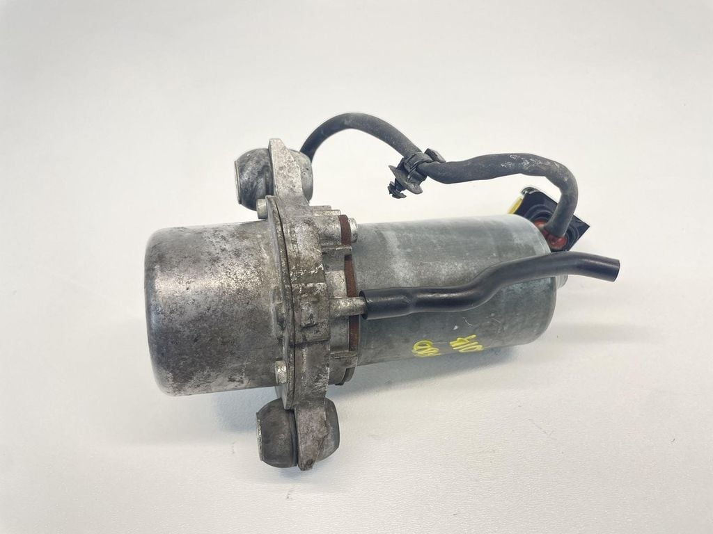 Mô tơ bơm ABS Mercedes Benz E400 3.5L V6 đời 2014 - 201. Hàng tháo xe US. A0004303532, A 0004303532, A 000 430 35 32.