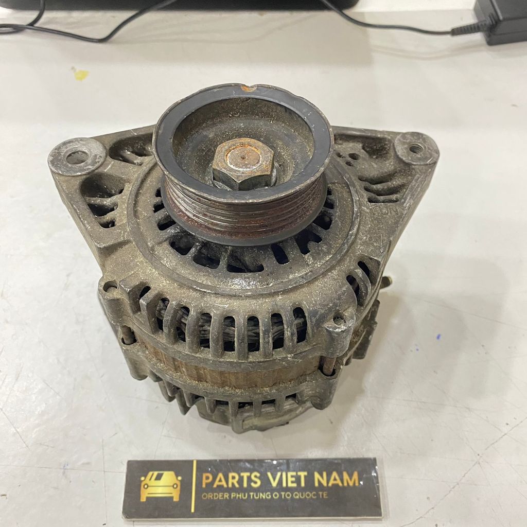 Mát phát Nissan U11 máy CA18 tháo xe.