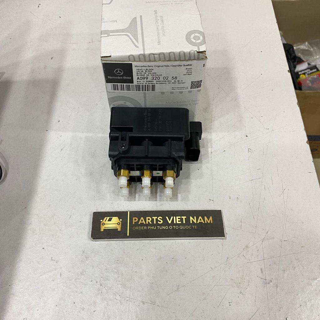 Van chia hơi bơm nâng gầm Mercdes W253 GLC300, E300, E350, E450 đời 2015 - 2022. Hàng Mercedes China. A0993200258, 0993200258.