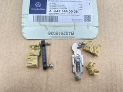 Đòn dẫn động điều khiển nạp không khí động cơ Mercedes GL350, ML350, S350 máy 3.0 và 3.5 dầu đời 2009 - 2012. Mã 6421440035.