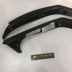 Gioăng cốp sau Mercedes W204 C230, C200, C250, C300 đời 2008 - 2016. Hàng Mer. Mã A2046931633 RH, A2046931533 LH ( 1 cái )