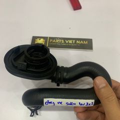 Ống dẫn nước dàn sưởi đường ra Mercedes W204 C200, C250, C300, W212, E200, E250, E300, E350 đời 2007 - 2015. Hàng Mer OEM. Mã A2128300396.