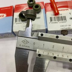 Phớt ghít Mercedes động cơ M271 6*9*10 ly. 1 bộ 4 con. Hàng Corteco Đức. Mã 19034069 A6120500058